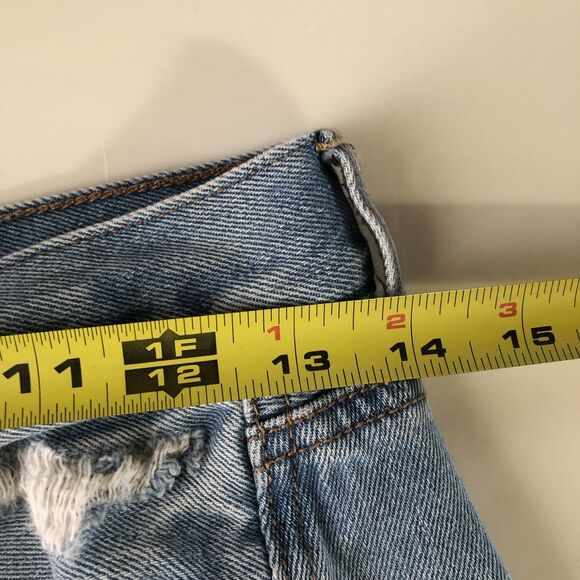 American Eagle Women’s Mom Jean Light Blue Distressed Size 4 Short - Picture 6 of 16